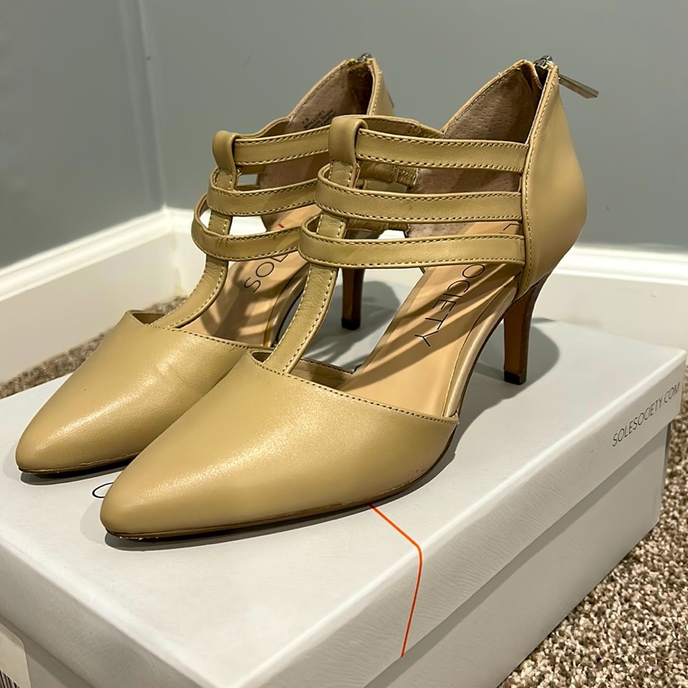 Sole Society Mallory Taupe Heels